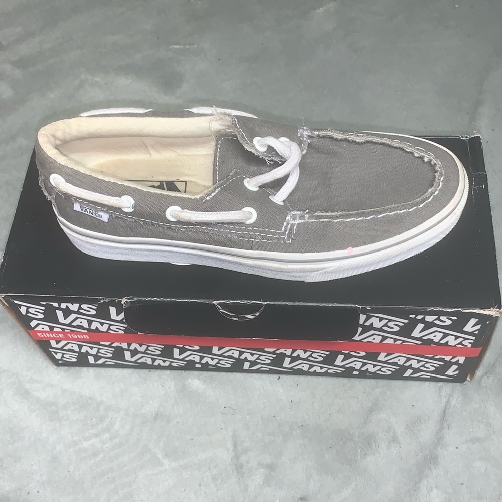 Zapato Del Barco Vans Size 8 Womens/6 Mens. Barely touched, New! Name your price